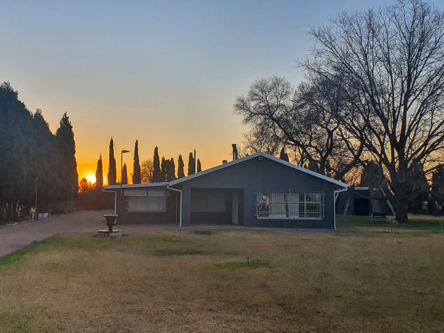4 Bedroom Property for Sale in Haaskraal A H North West